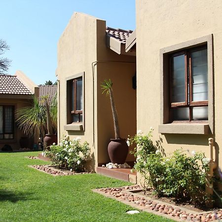 Micasa Sucasa Guesthouse Lephalale Экстерьер фото